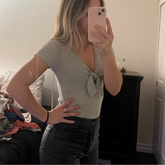 Tied Grey Going-Out Top - Picture 2 of 4